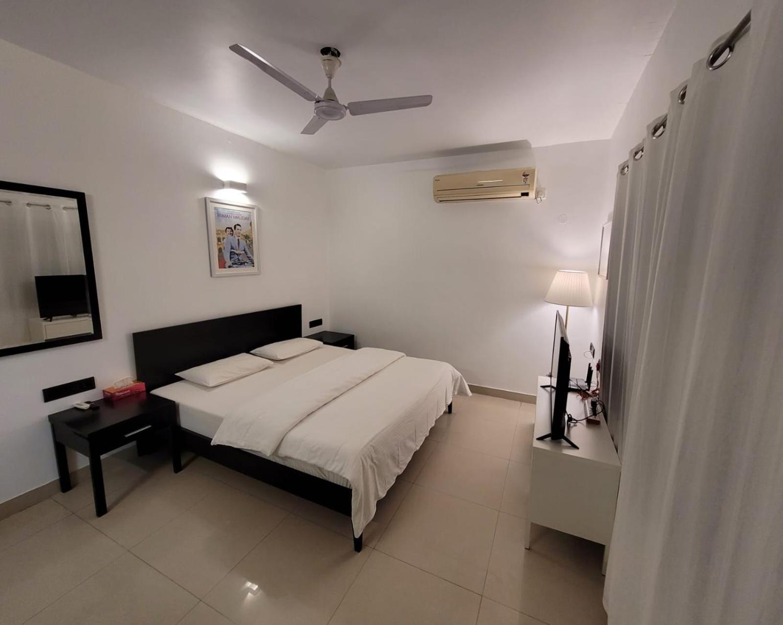 Lotus Korean Hotel Bangalore Luaran gambar